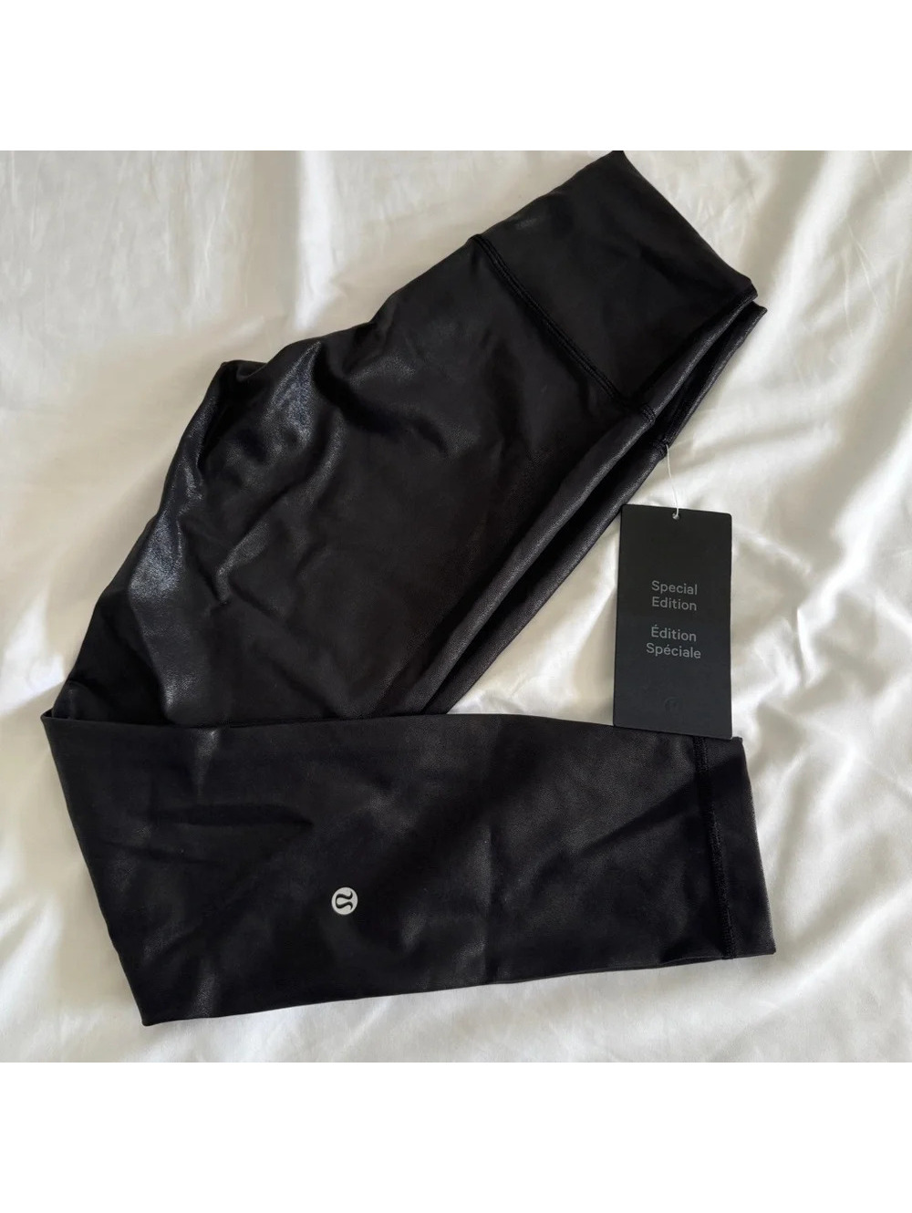 275 🆕🖤 Lululemon Wunder Train High Rise Tight 25” Foil - Radiate Foil Black